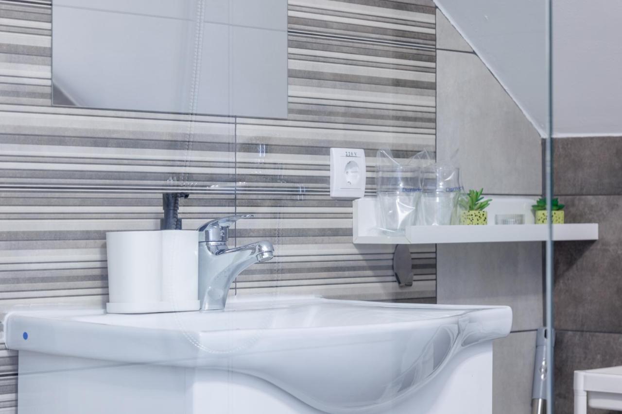 Apartmani Nina Golubac Ngoại thất bức ảnh